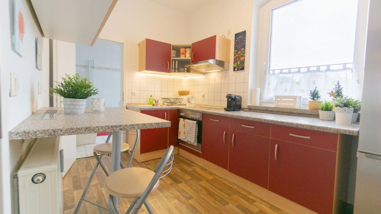 *Central_50M2_Kitchen_Washer_Netflix_Parking Chociebuż Zewnętrze zdjęcie