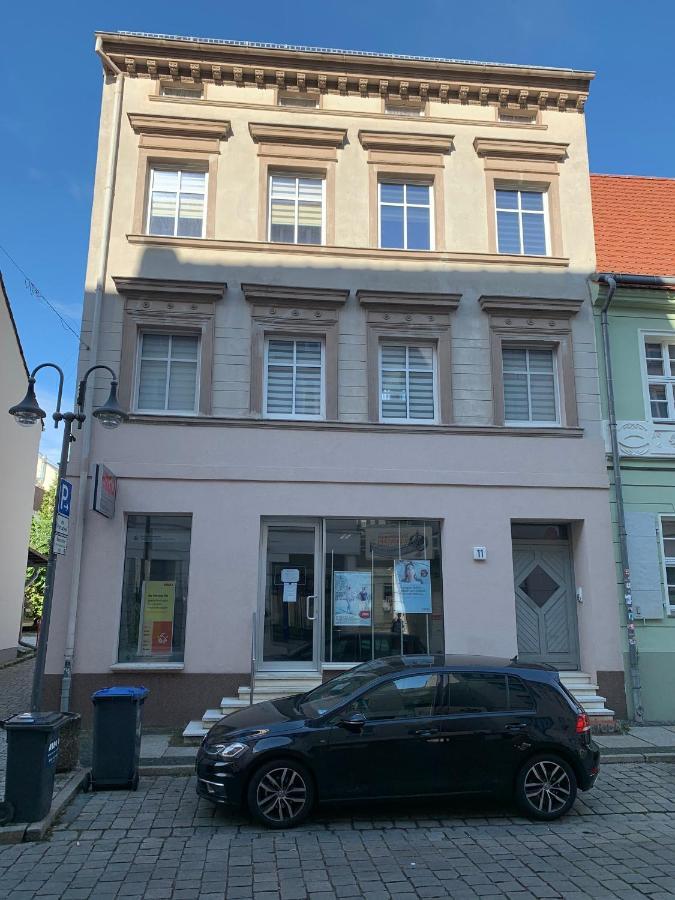 *Central_50M2_Kitchen_Washer_Netflix_Parking Chociebuż Zewnętrze zdjęcie